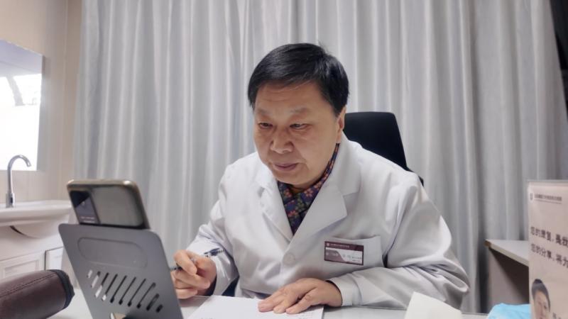 精神科杨晓倡导中西结合，帮助精神患者从“控制症状”转向“恢复功能”